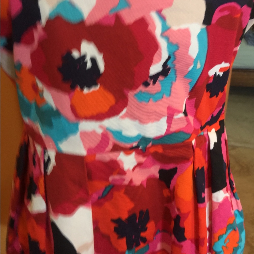 Dress - Picture 4 of 4